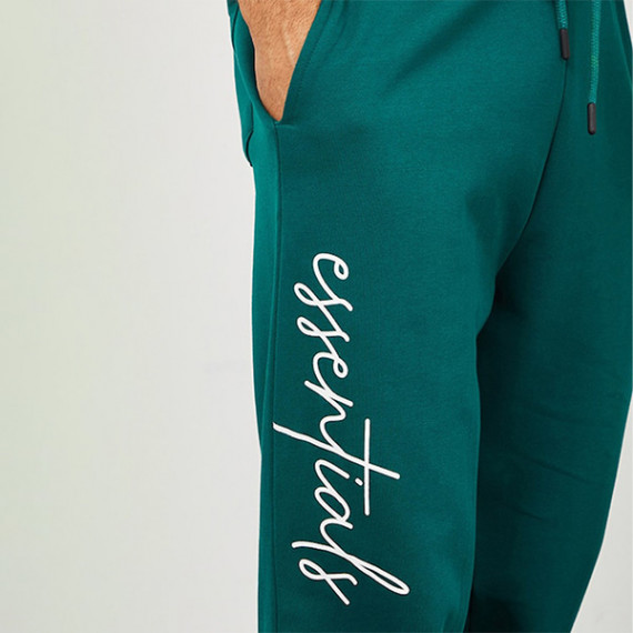 https://soulstylez.com/products/men-green-solid-relaxed-fit-cotton-joggers
