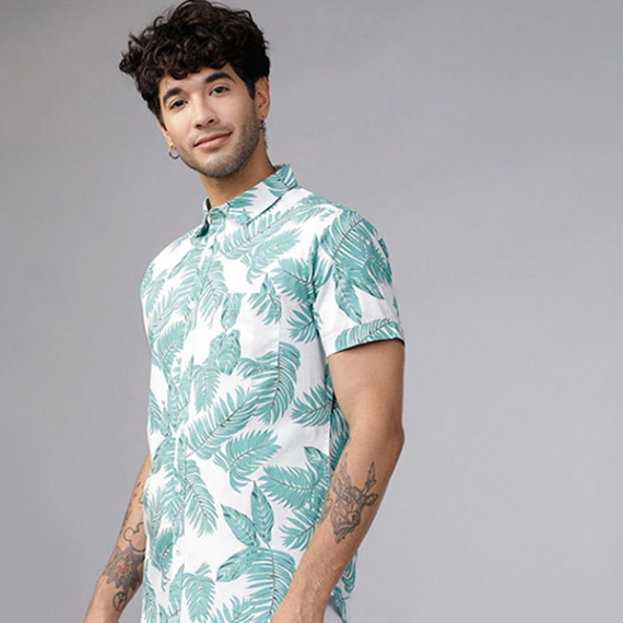 https://soulstylez.com/products/men-green-white-slim-fit-printed-casual-shirt
