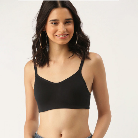 https://soulstylez.com/products/black-solid-non-wired-lightly-padded-t-shirt-bra-db-cam-pad-01a